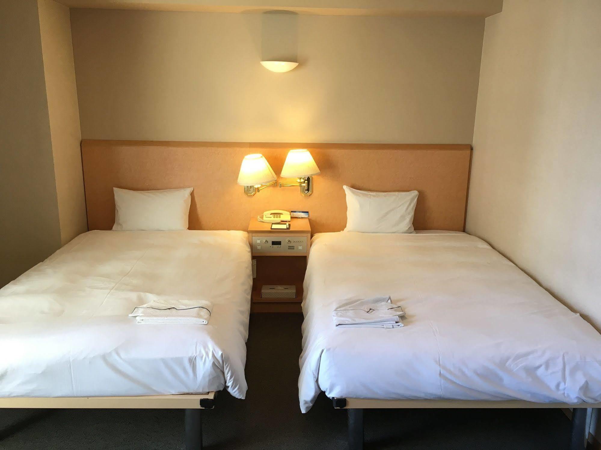 Hotel Yokohama Camelot Japan Kültér fotó