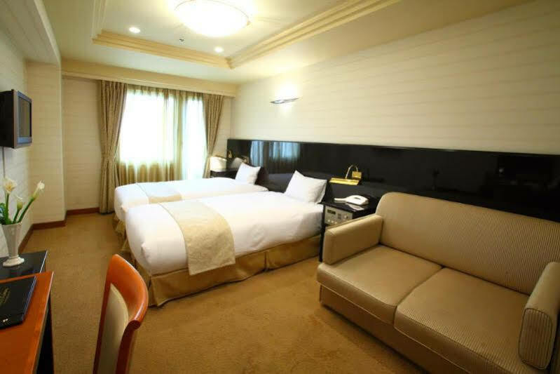 Hotel Yokohama Camelot Japan Kültér fotó